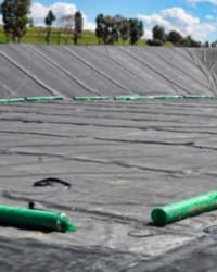 Màng chống thấm HDPE – Vải địa kỹ thuật – Nilon lót dùng trong nhà xưởng