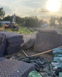 Rọ đá dùng vách ngăn dọc và ngang tại Cà Mau có kích thước (5 x 2 x 0.3)m.