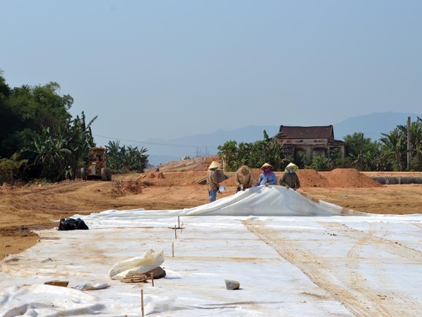 Trải vải địa kỹ thuật không dệt ART