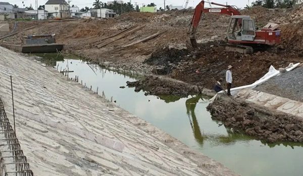 Biện pháp gia cố mái taluy bằng vải địa kỹ thuật